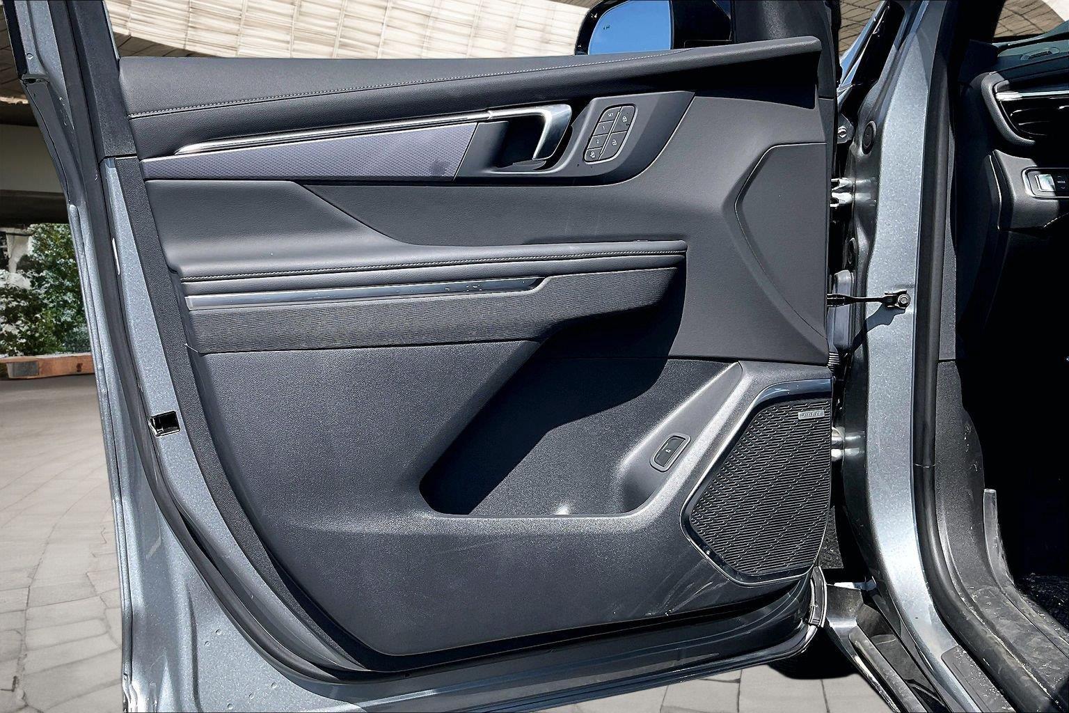 2026 Buick Enclave Sport Touring - Photo 9