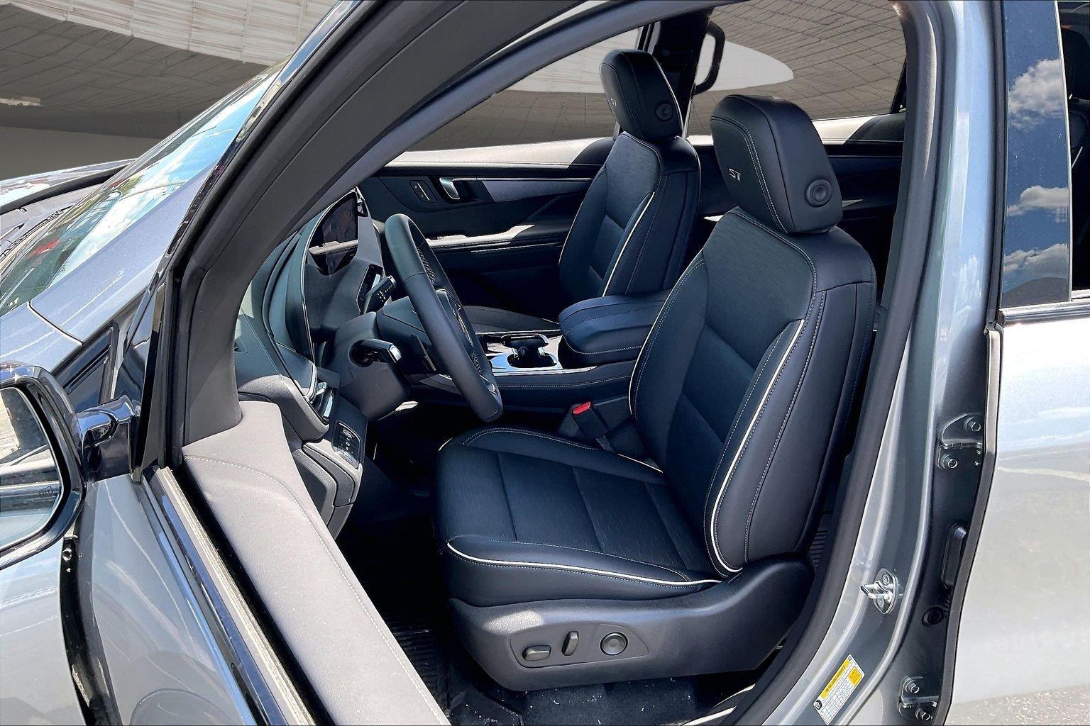 2026 Buick Enclave Sport Touring - Photo 30