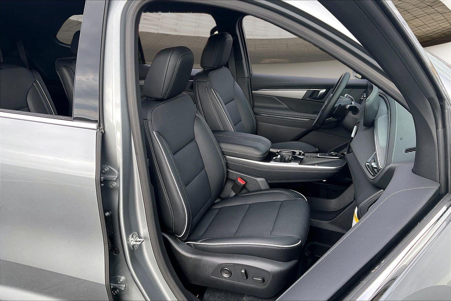 2026 Buick Enclave Preferred - Photo 12