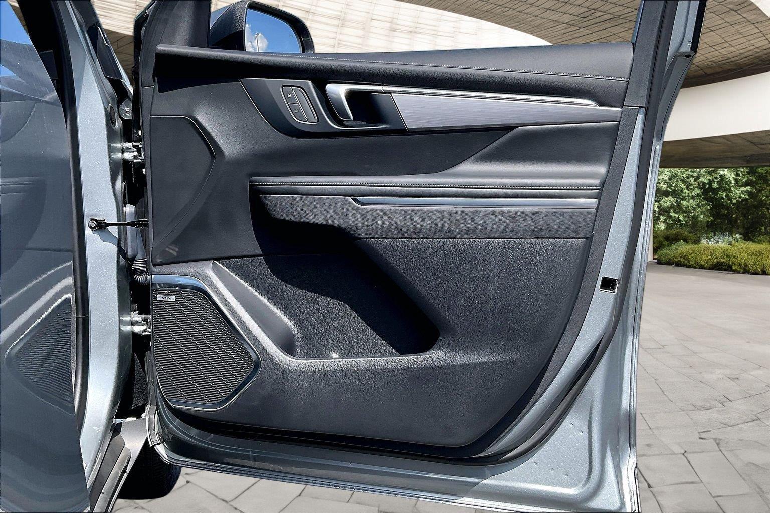 2026 Buick Enclave Preferred - Photo 13
