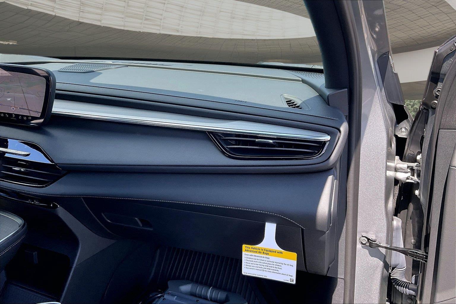 2026 Buick Enclave Preferred - Photo 33