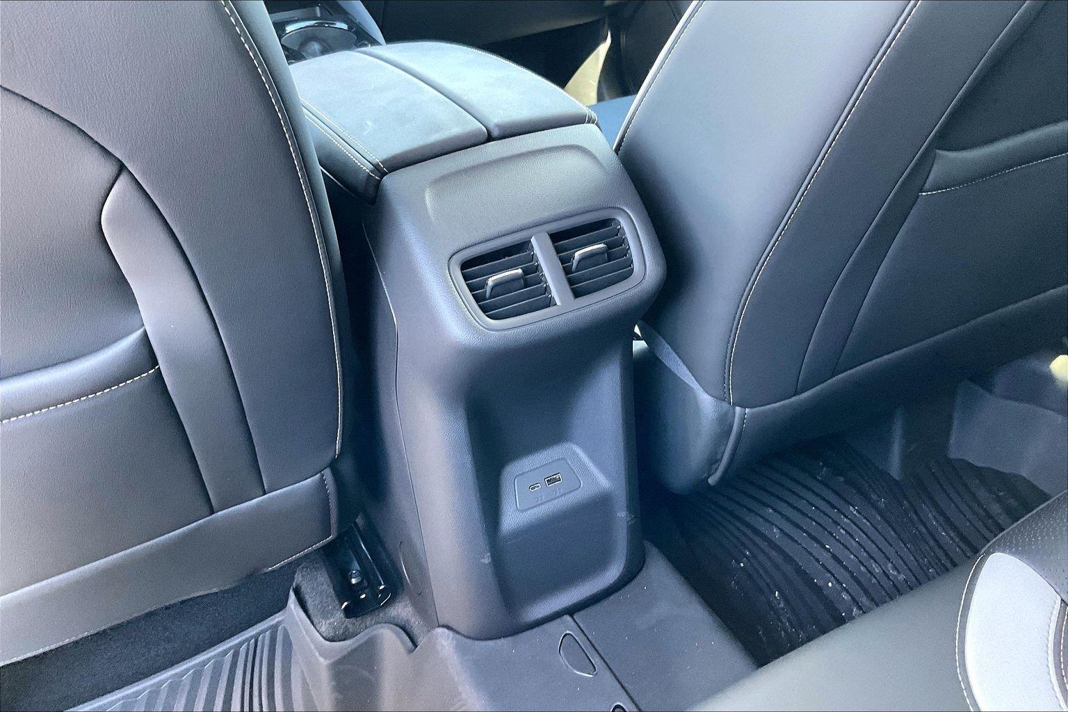 2026 Buick Envision Sport Touring - Photo 24