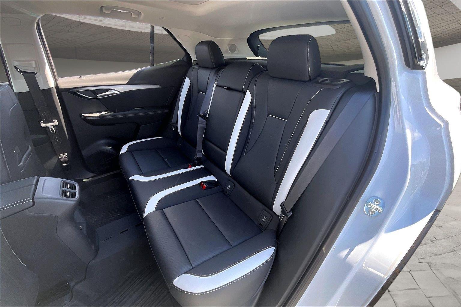 2026 Buick Envision Sport Touring - Photo 32