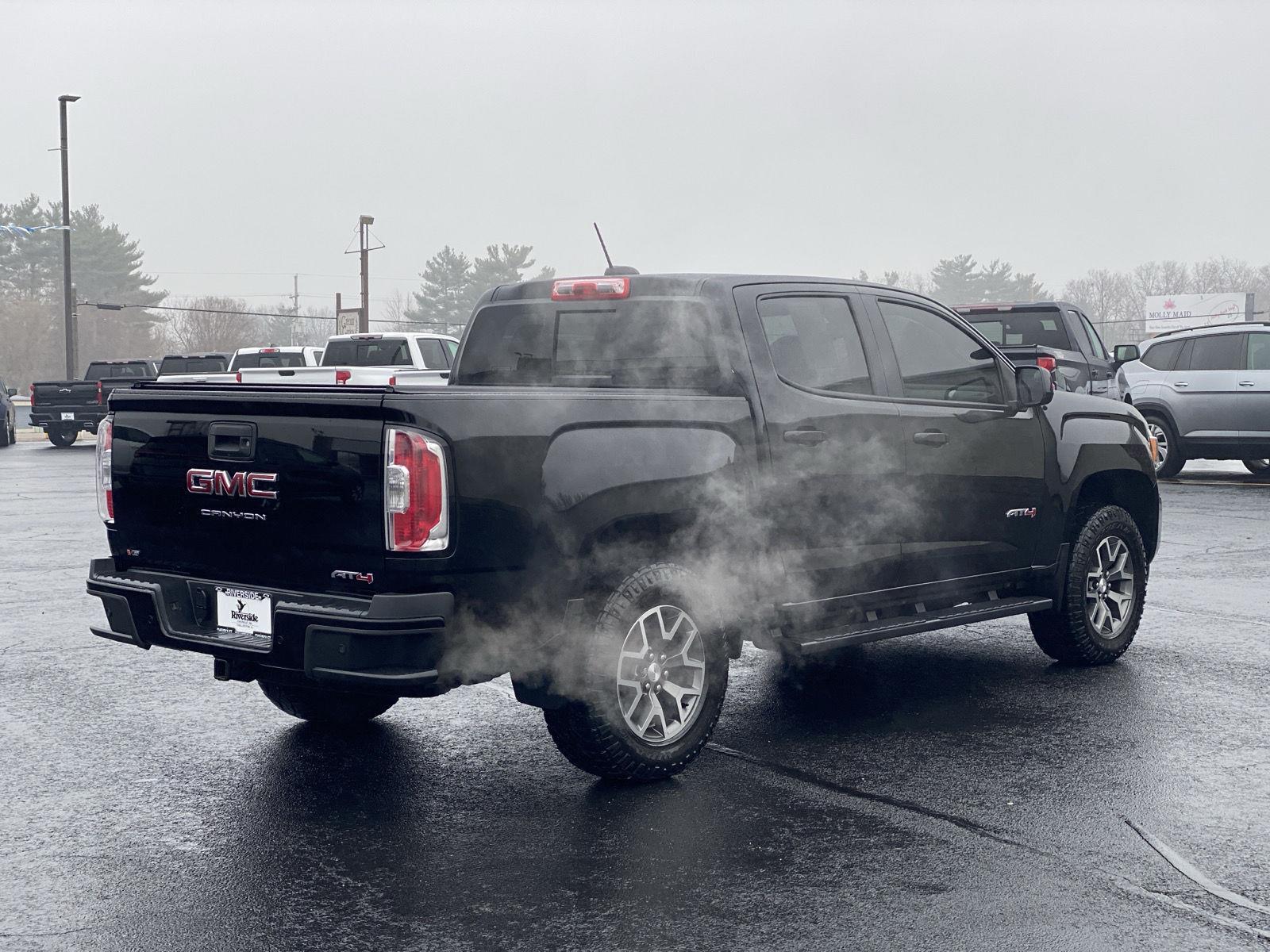 View vehicle photo 5