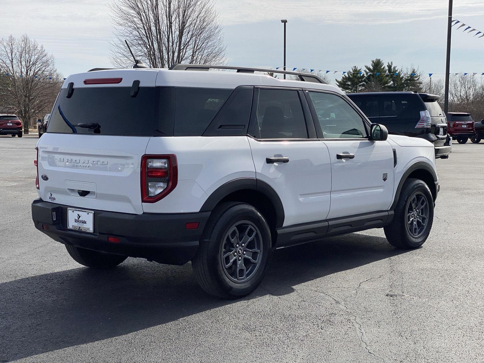 View vehicle photo 5