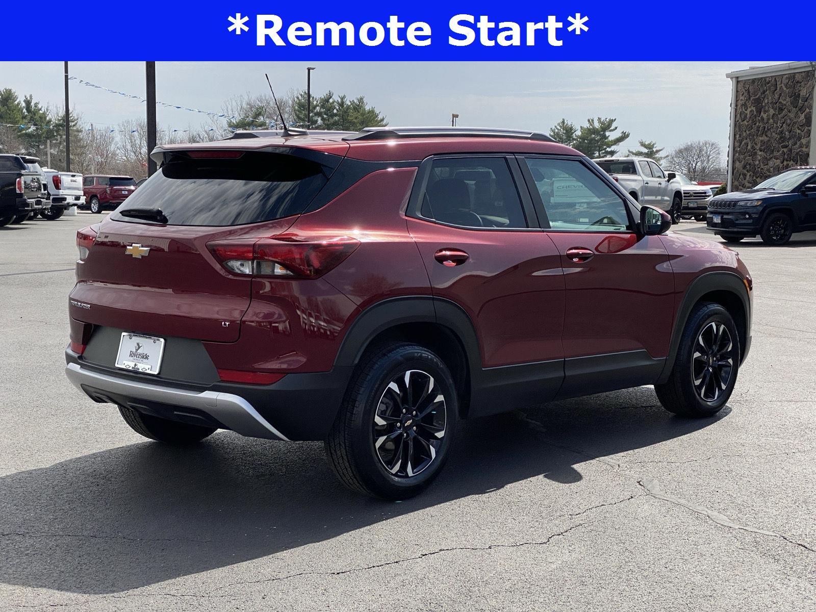 View vehicle photo 4