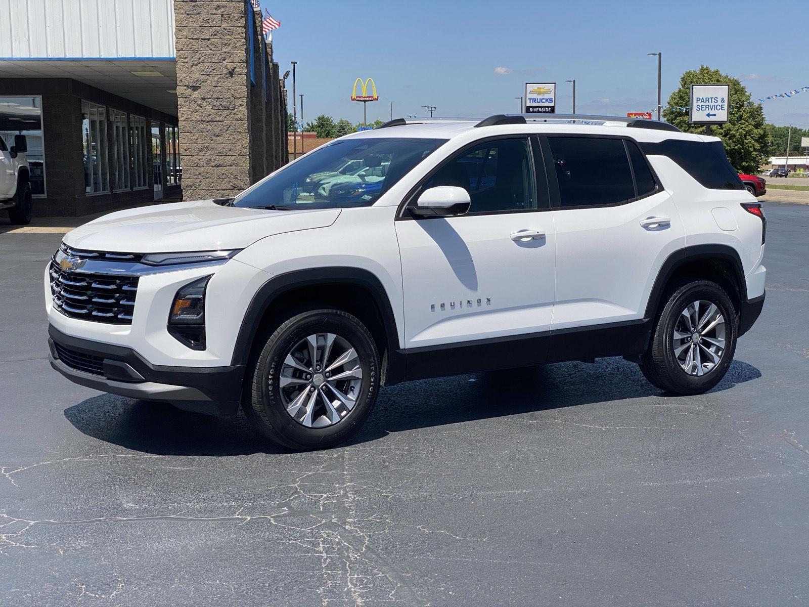 Summit White 2025 Chevrolet Equinox LT FWD SUV / Crossover Front-Wheel Drive Continuously Variable Transmission
