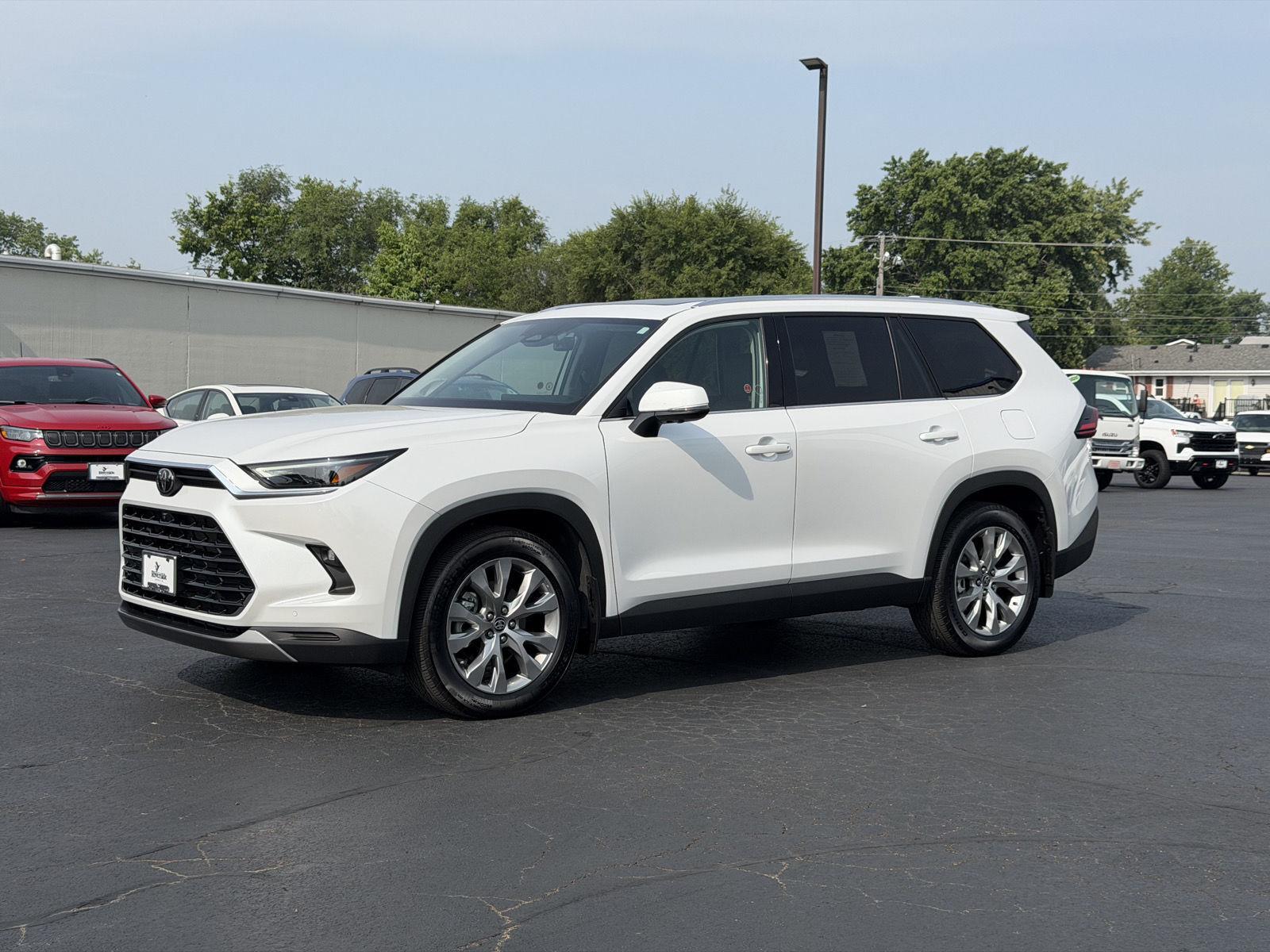 White (Wind Chill Pearl) 2026 Toyota Grand Highlander SUV / Crossover All-Wheel Drive Automatic