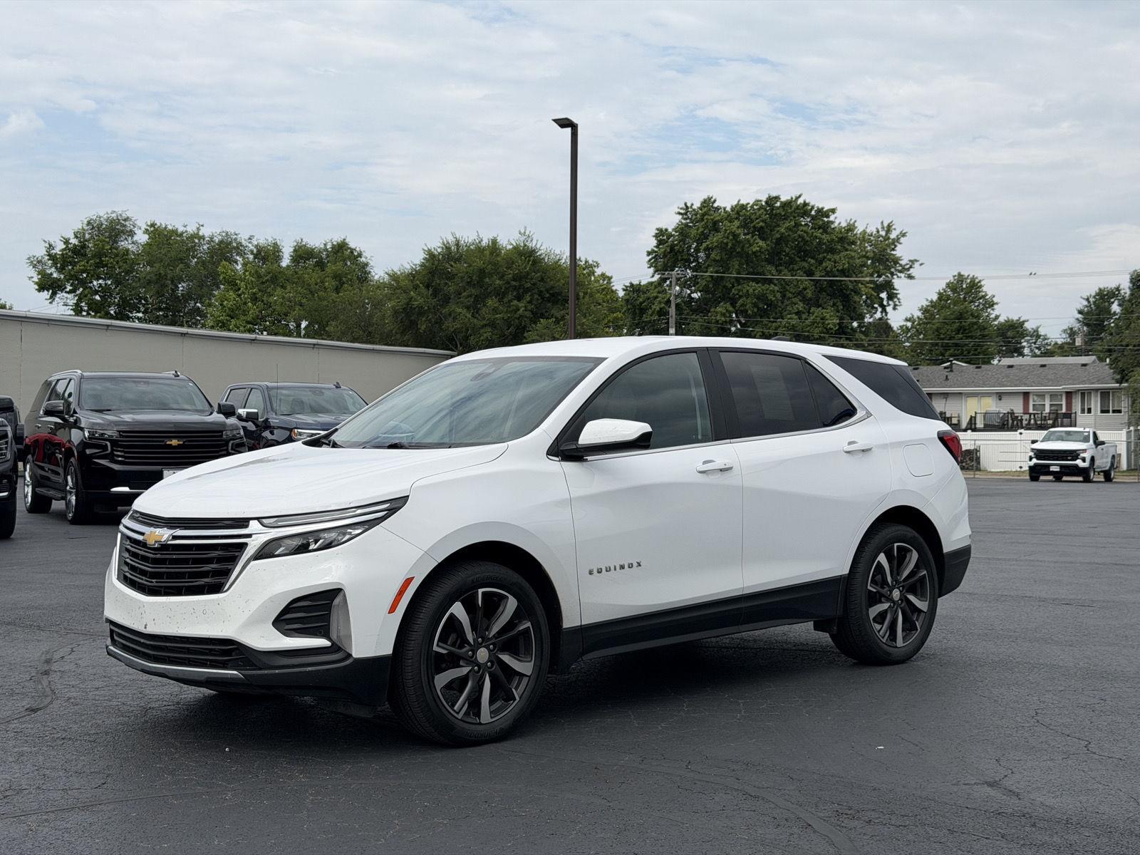 Summit White 2022 Chevrolet Equinox SUV / Crossover Front-Wheel Drive 6-Speed Automatic Overdrive
