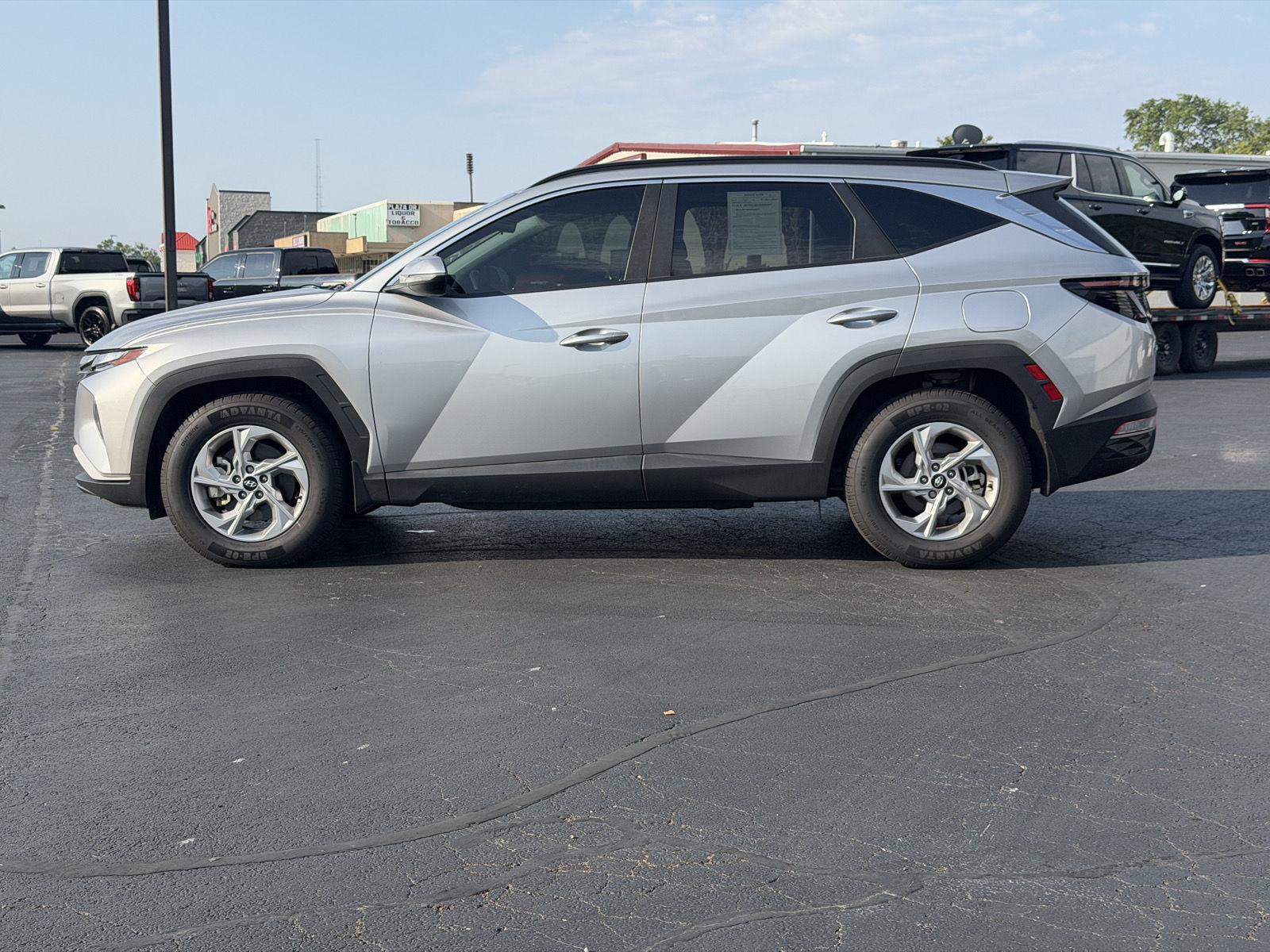 View vehicle photo 6