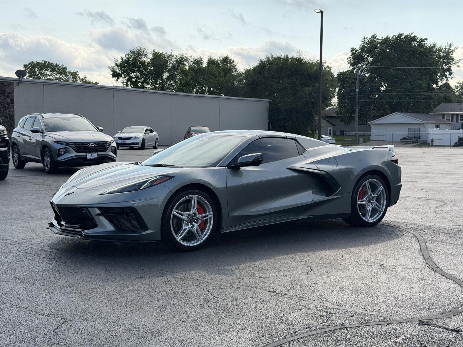 Hypersonic Gray Metallic 2024 Chevrolet Corvette Convertible Rear-Wheel Drive 8-Speed Dual Clutch