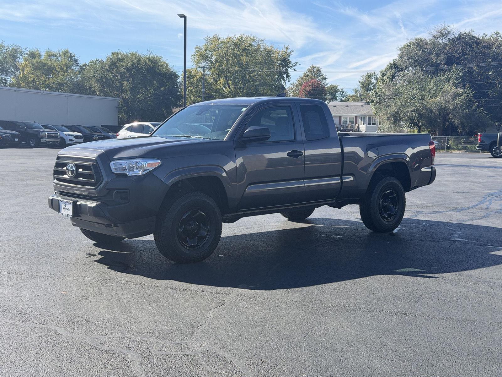 2023 Toyota Tacoma SR I4 Access Cab 4WD   