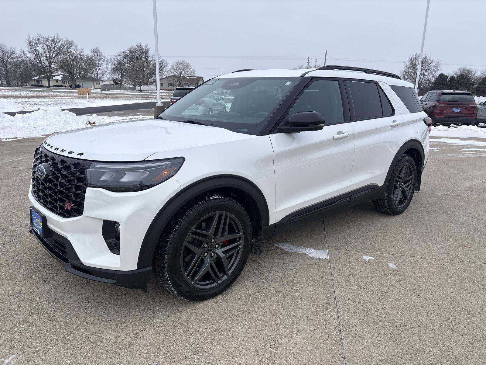 2025 Ford Explorer ST AWD