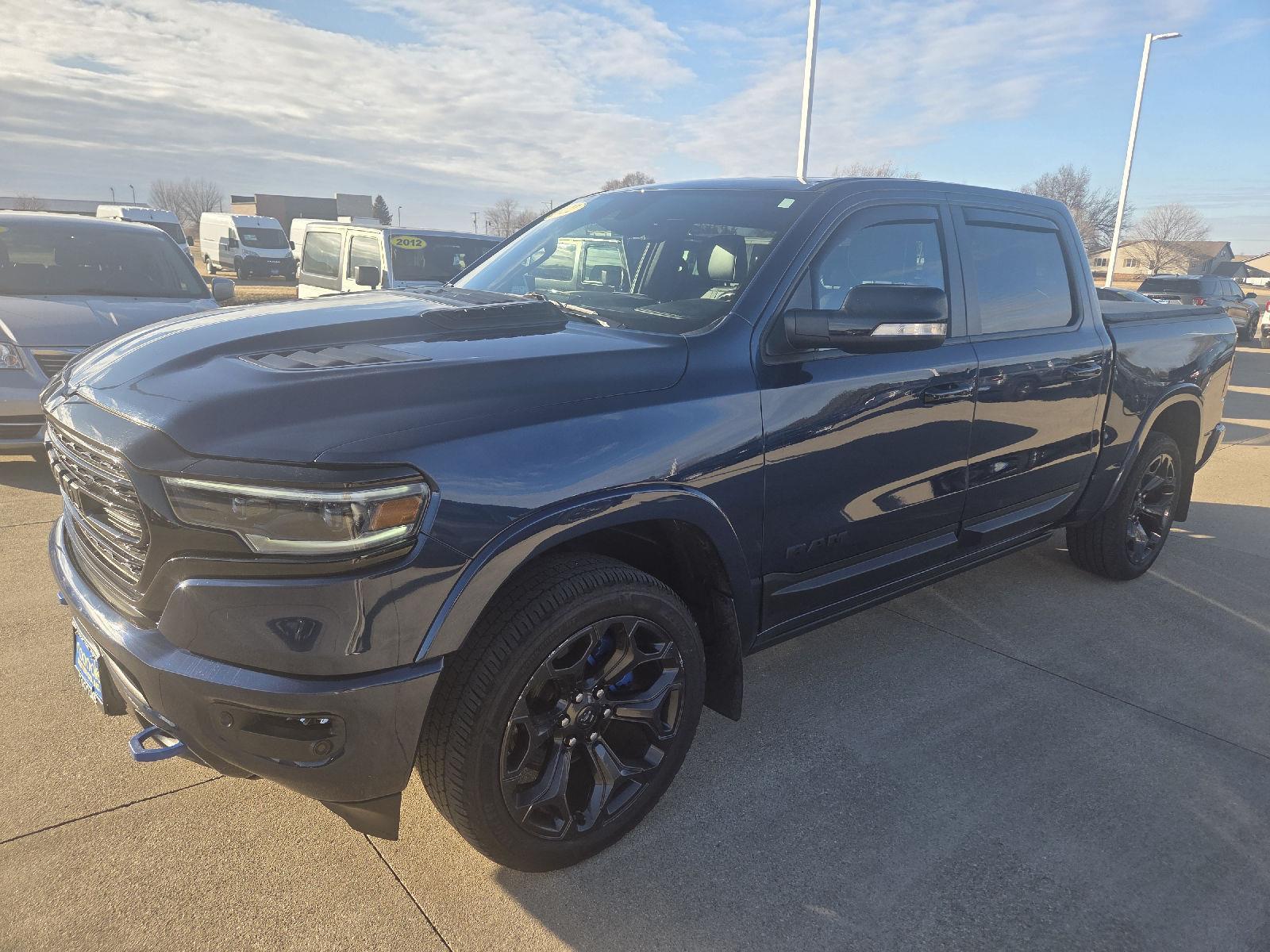 2022 RAM 1500 Limited Crew Cab 4WD