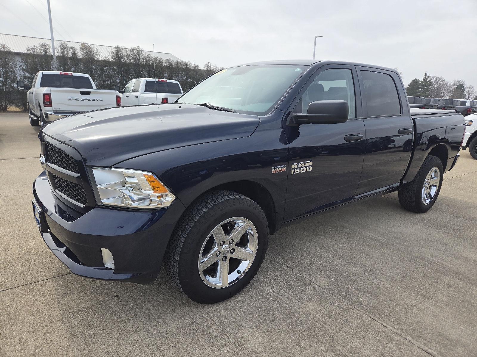 2014 RAM 1500 Express Crew Cab 4WD