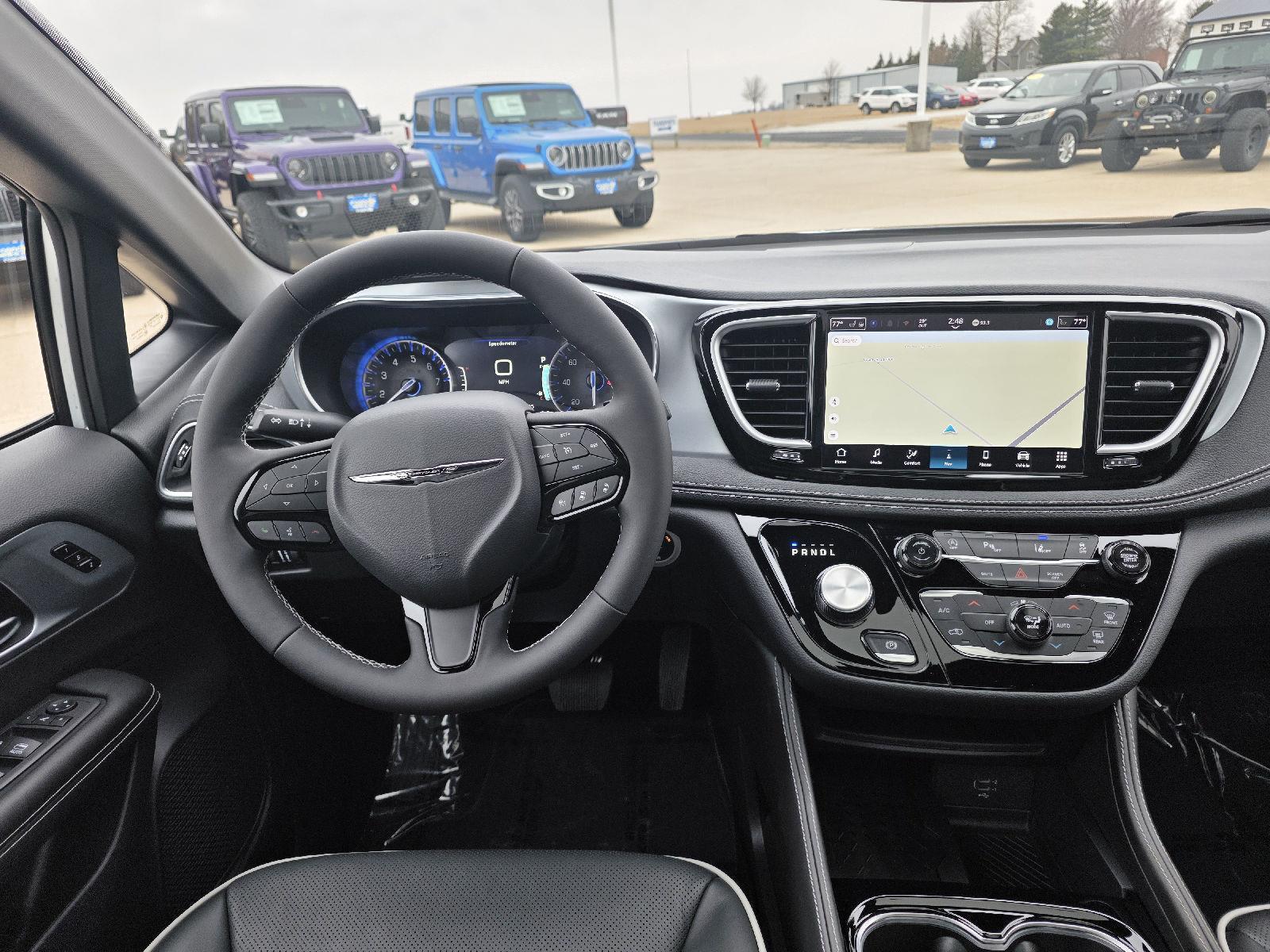 View vehicle photo 3
