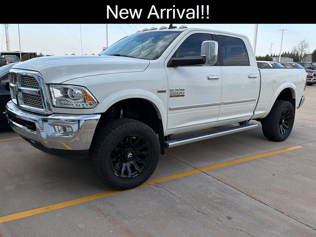 Pearl White 2018 RAM 2500 Laramie Crew Cab 4WD Pickup Truck Four-Wheel Drive 6-Speed Automatic