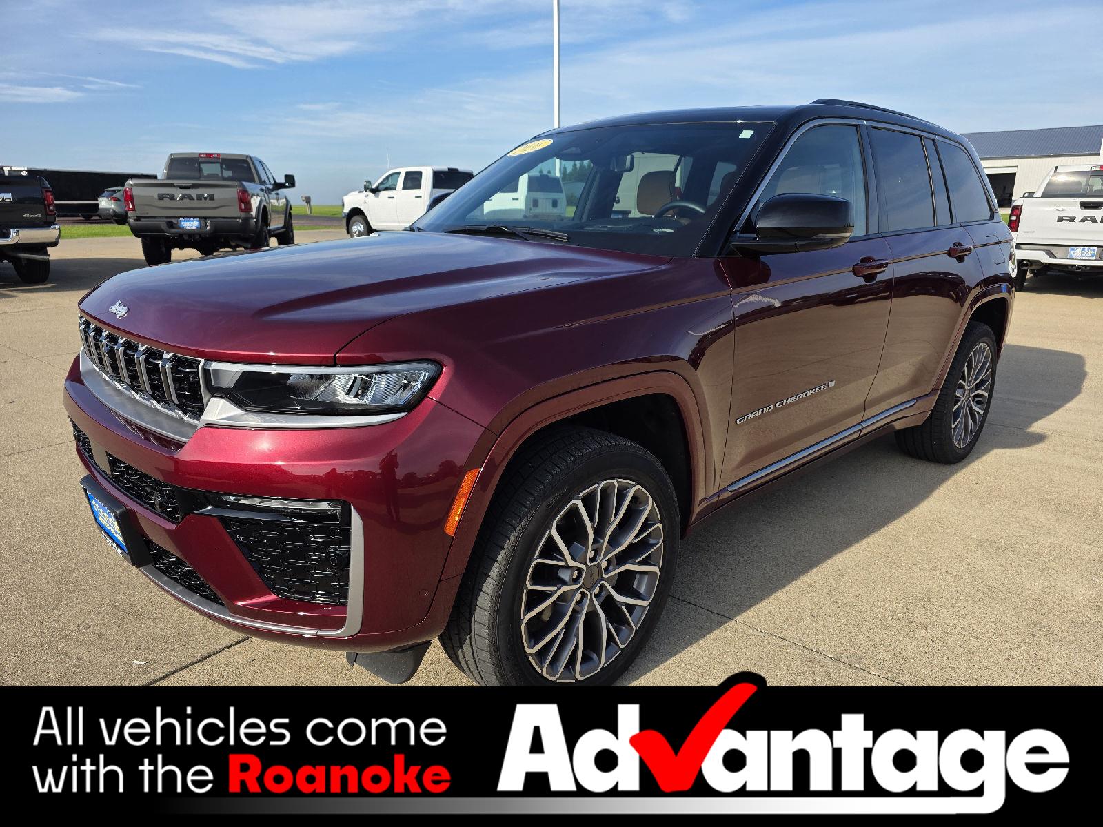 Velvet Red Pearlcoat 2026 Jeep Grand Cherokee SUV / Crossover Four-Wheel Drive 8-Speed Automatic