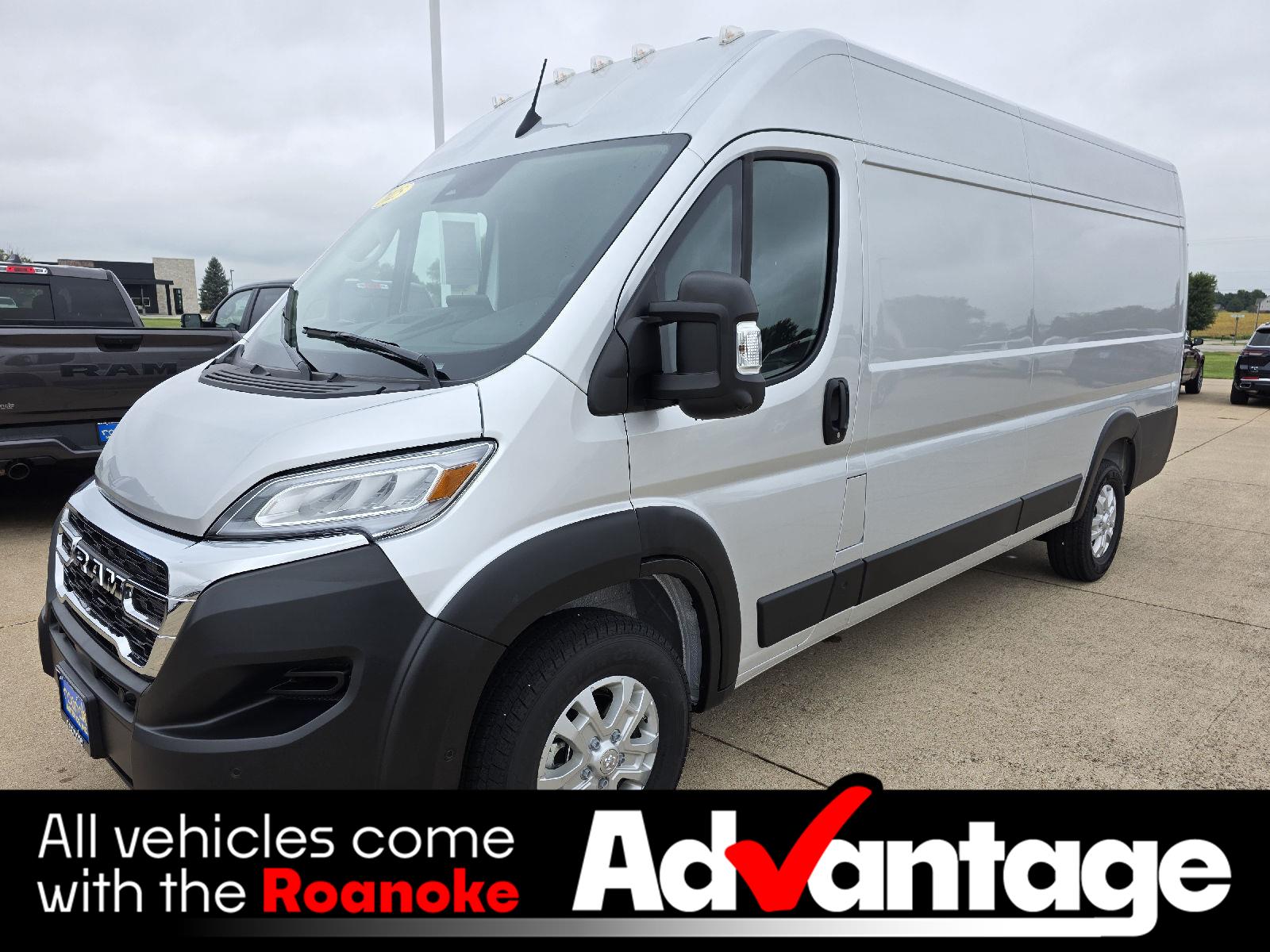 Bright Silver Metallic Clearcoat 2025 RAM ProMaster Van Front-Wheel Drive 9-Speed Automatic