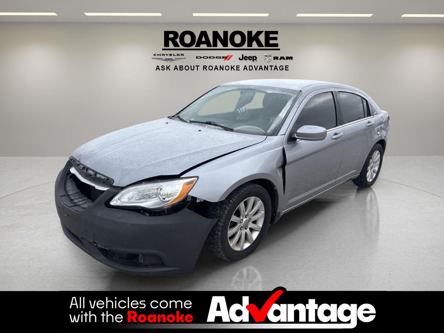 2013 Chrysler 200 Touring Sedan FWD