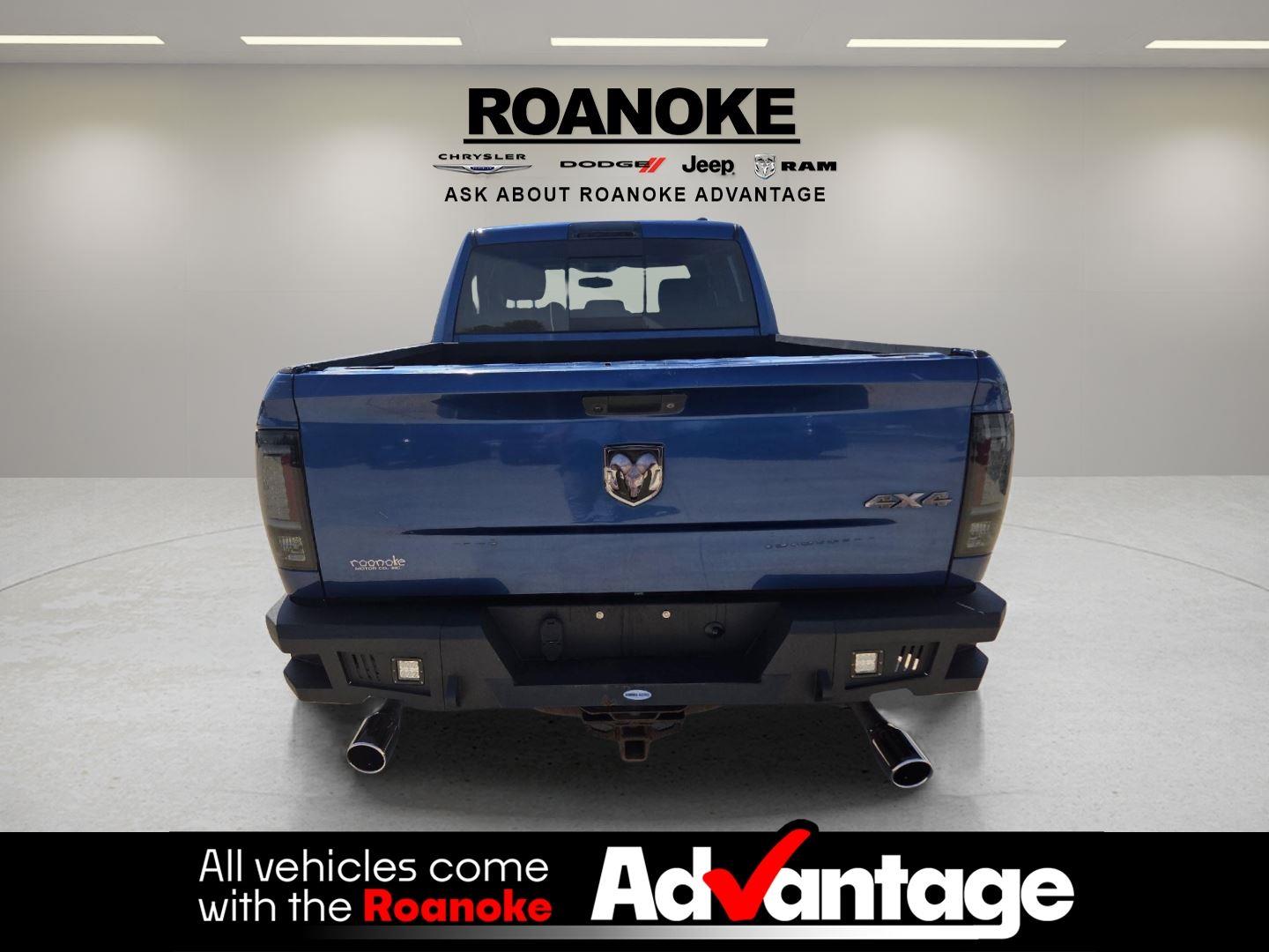 View vehicle photo 7