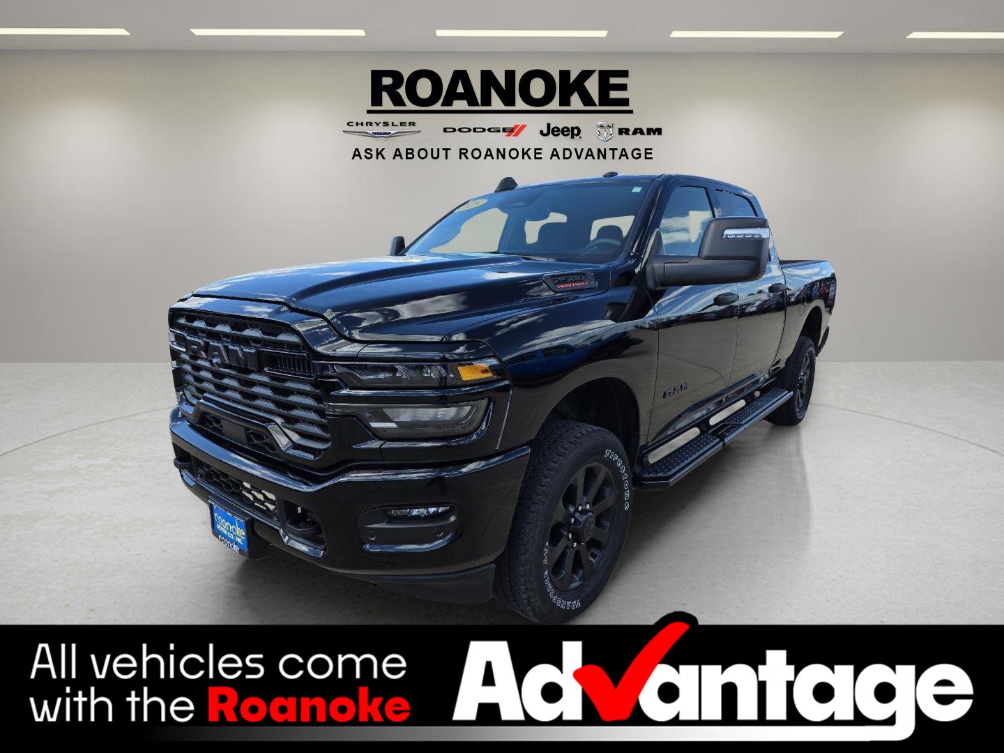 Diamond Black Crystal Pearlcoat 2025 RAM 2500 Big Horn Crew Cab 4WD Pickup Truck Four-Wheel Drive 8-Speed Automatic