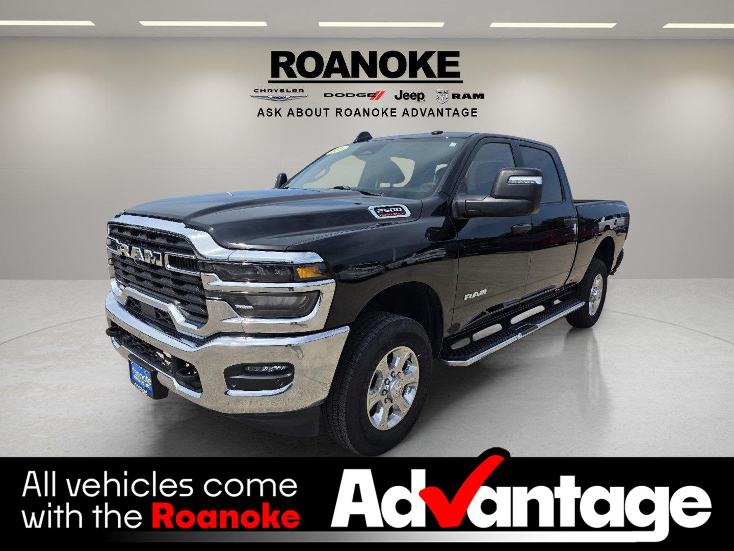 Diamond Black Crystal Pearlcoat 2026 RAM 2500 Pickup Truck Four-Wheel Drive 8-Speed Automatic