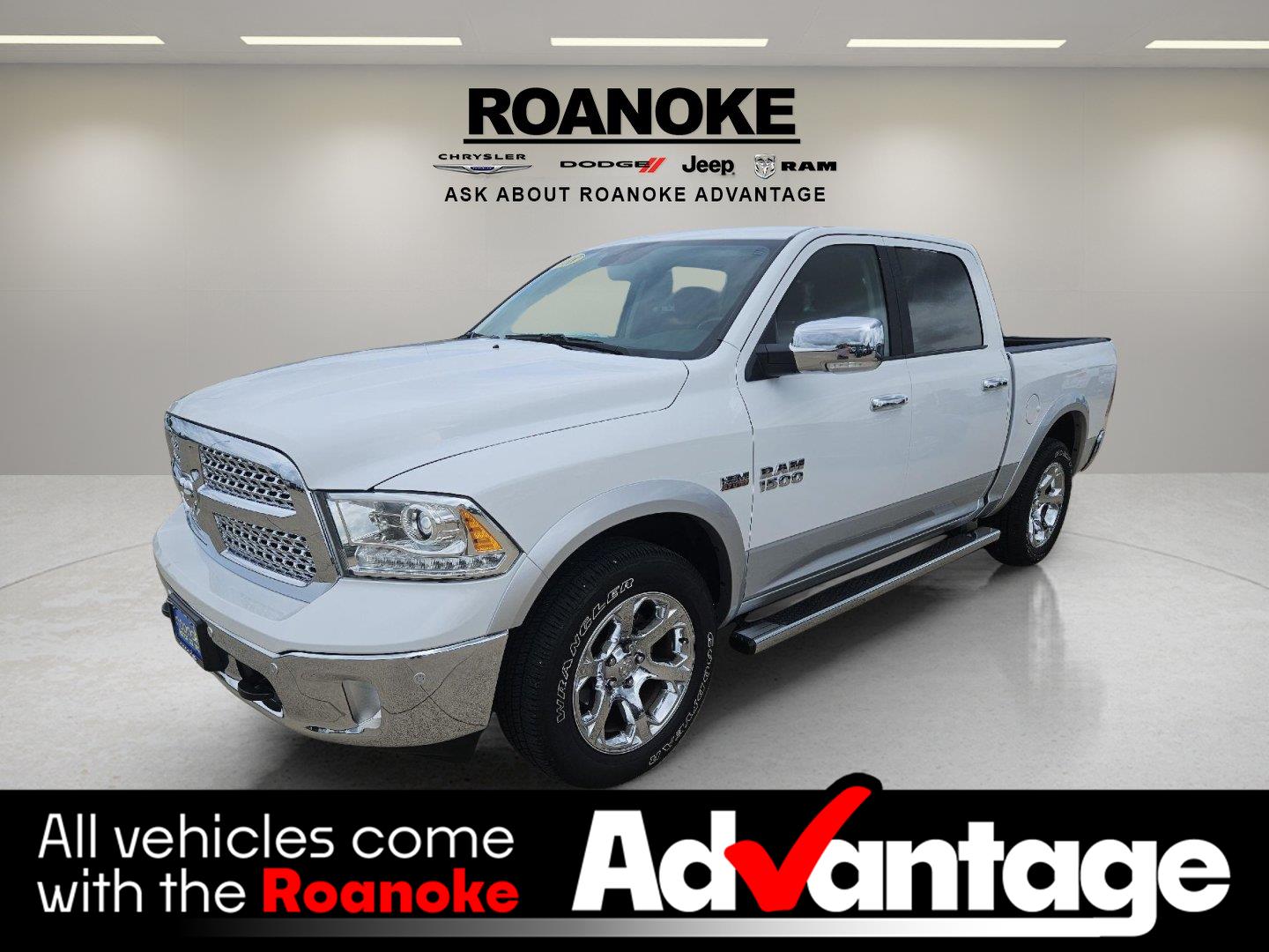 Bright White Clearcoat 2018 RAM 1500 Pickup Truck Four-Wheel Drive 8-Speed Automatic