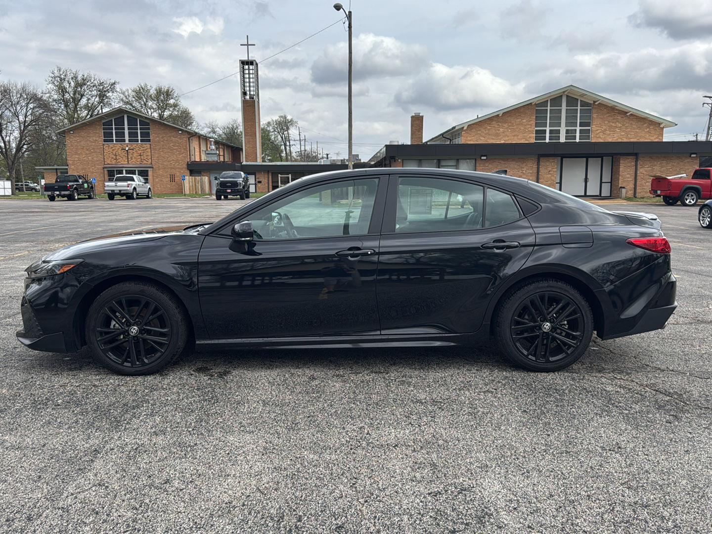 View vehicle photo 2