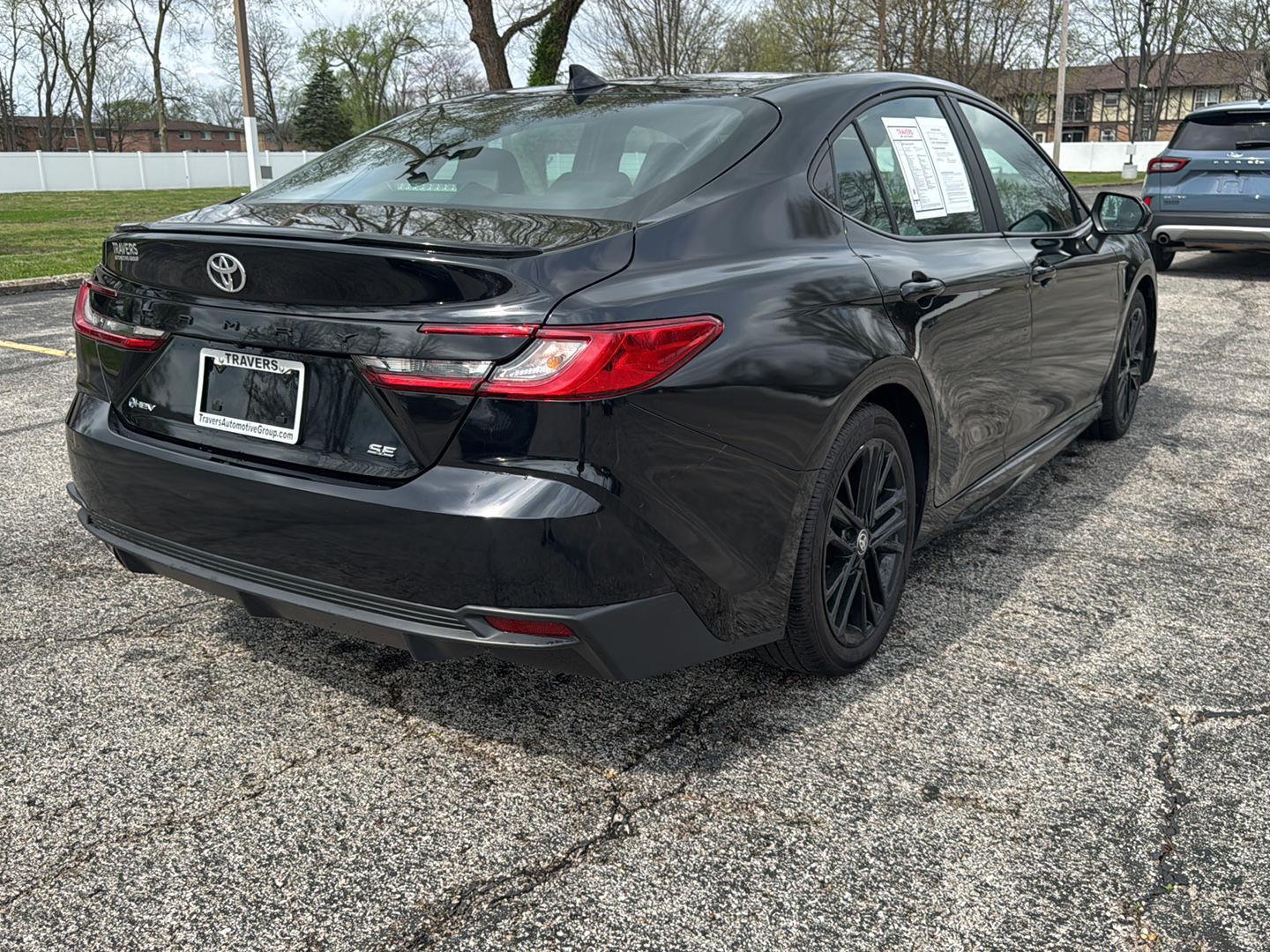 View vehicle photo 6