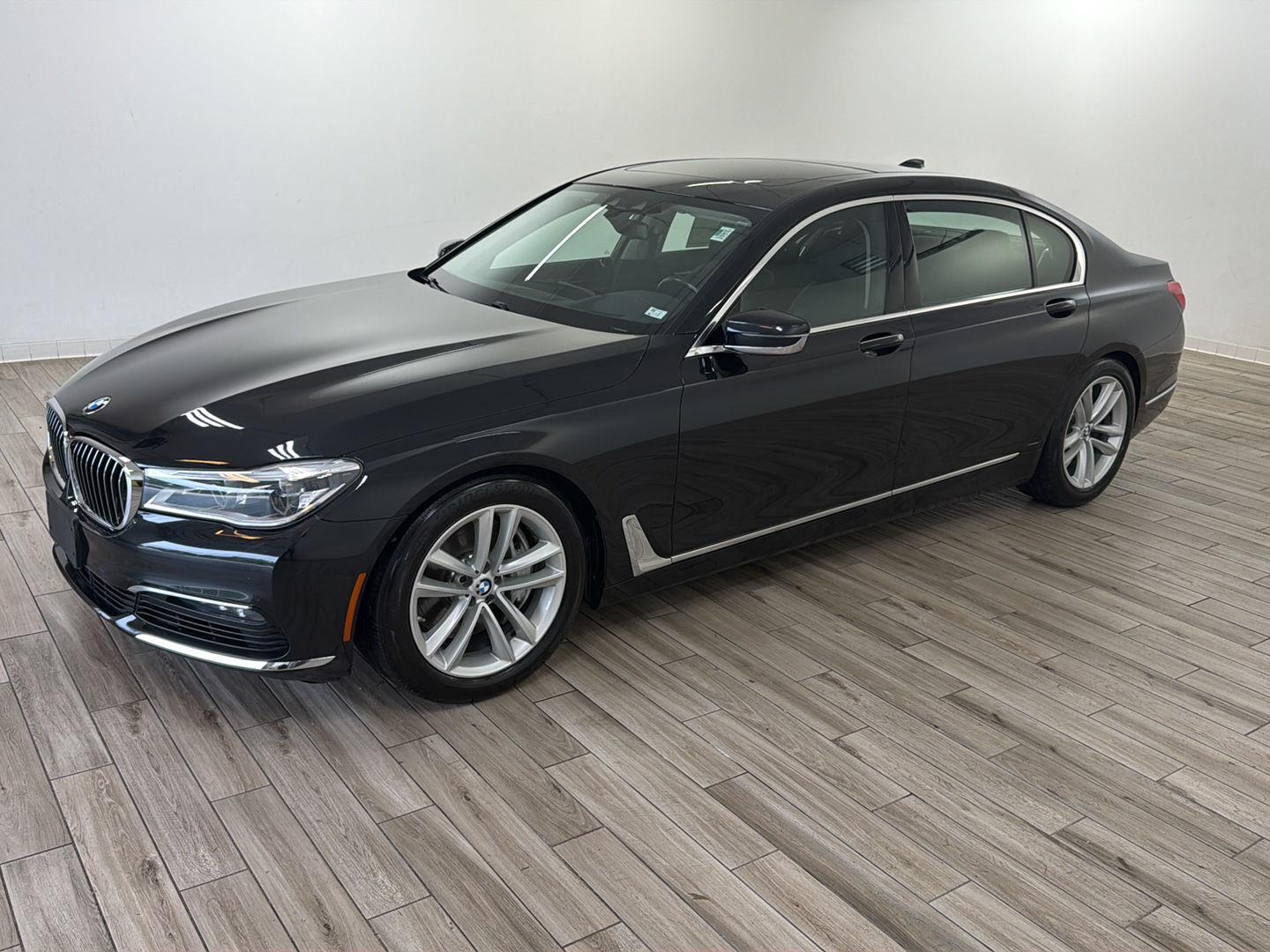 2018 BMW 7 Series 750i xDrive AWD
