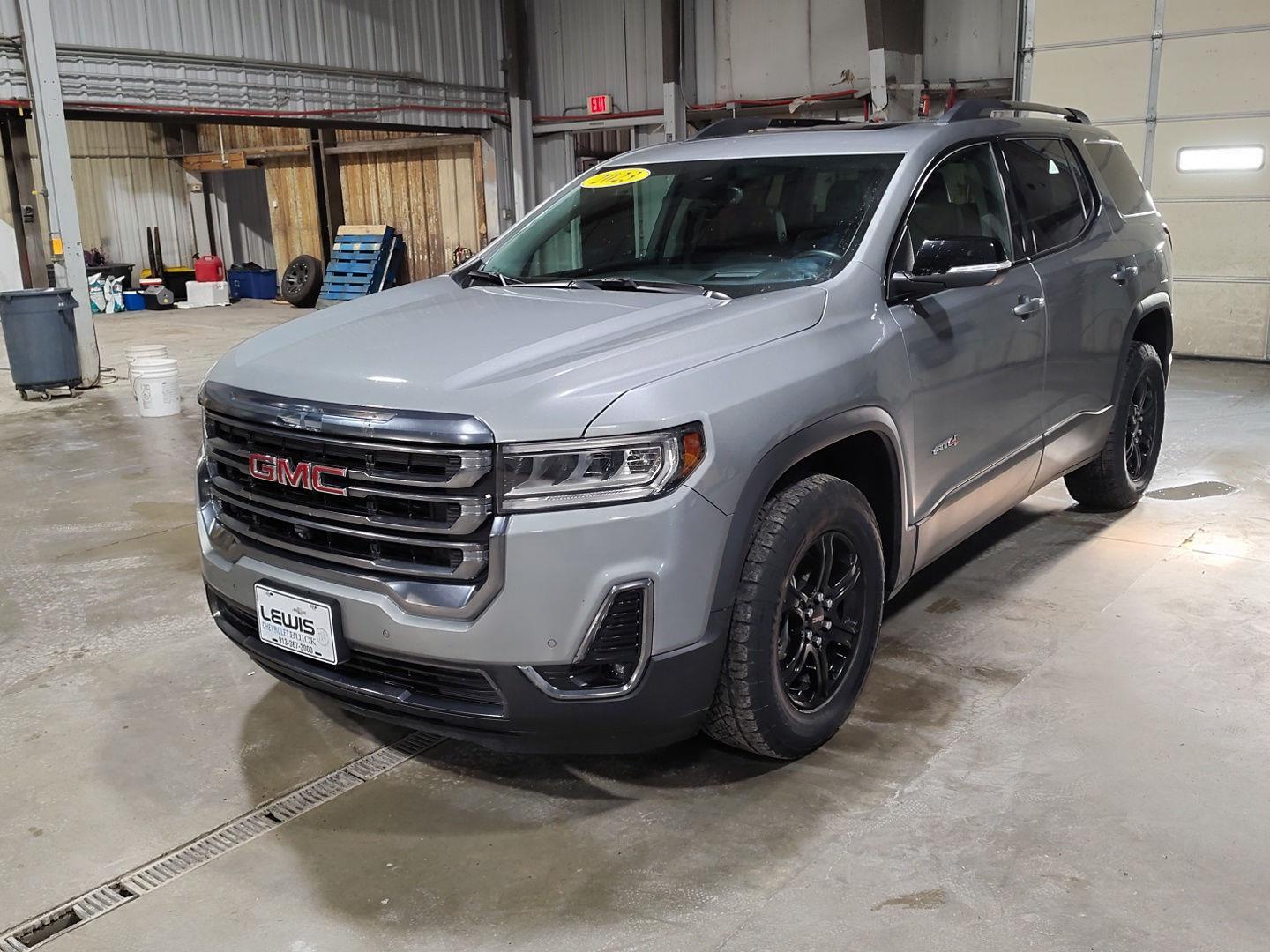 2023 GMC Acadia AT4 AWD