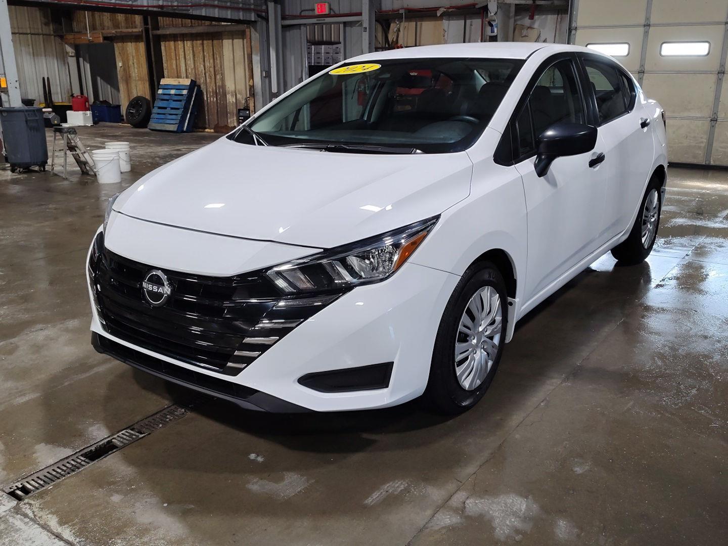 White (Fresh Powder) 2024 Nissan Versa S FWD Sedan Front-Wheel Drive Continuously Variable Transmission