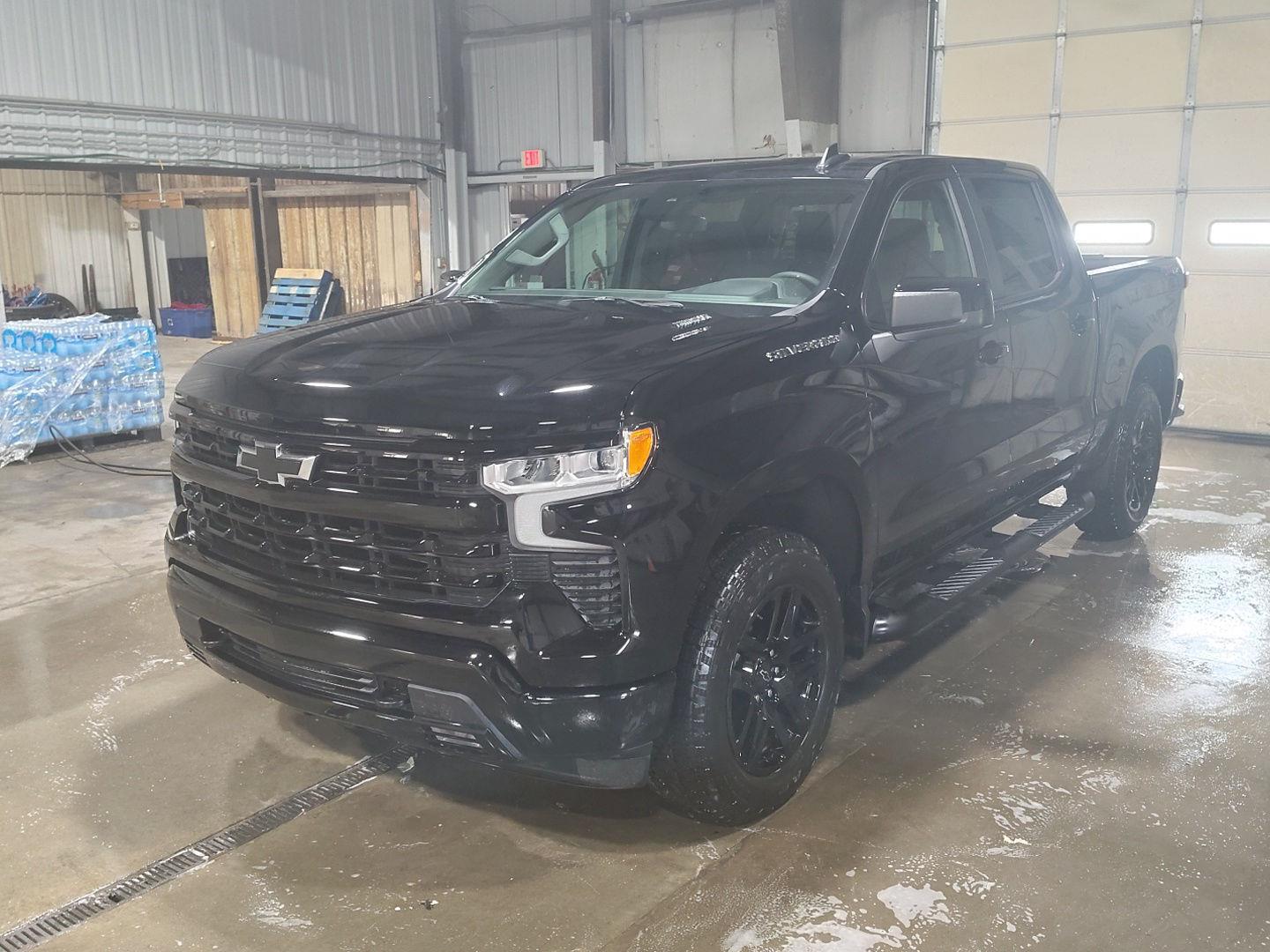Black 2026 Chevrolet Silverado 1500 Pickup Truck Four-Wheel Drive 8-Speed Automatic