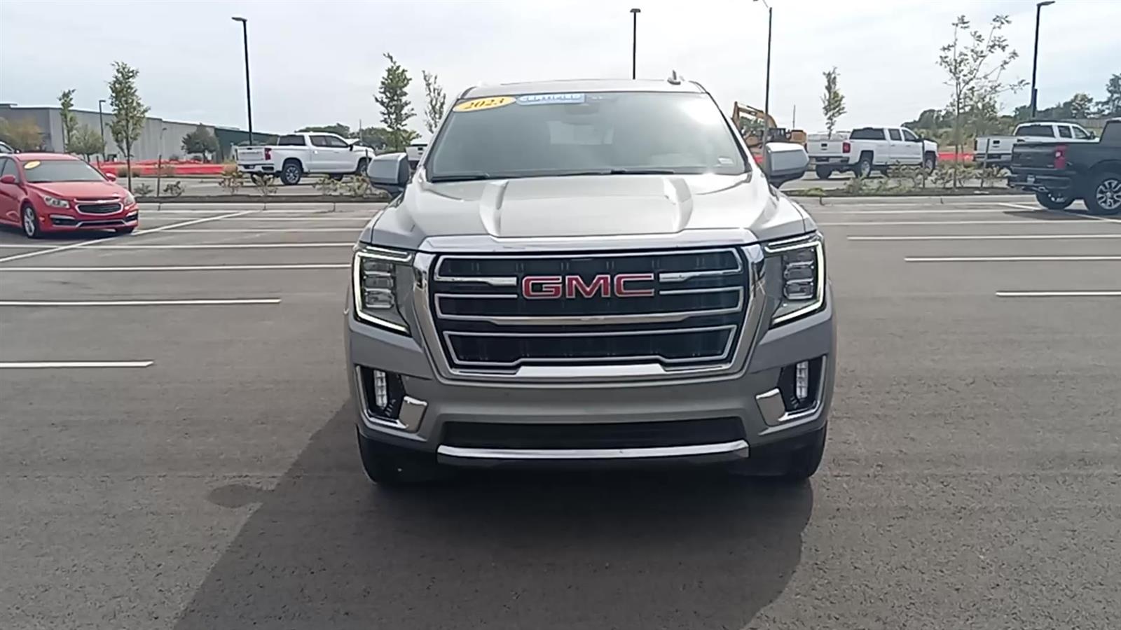 2023 GMC Yukon XL SLT 3