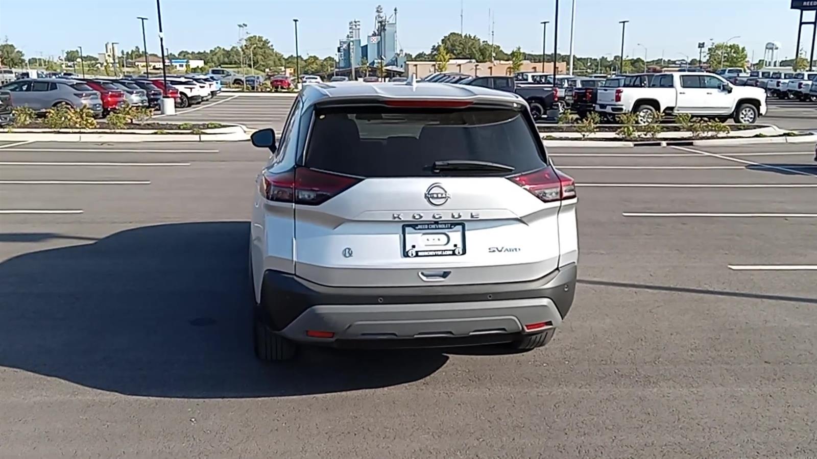 2023 Nissan Rogue SV 7