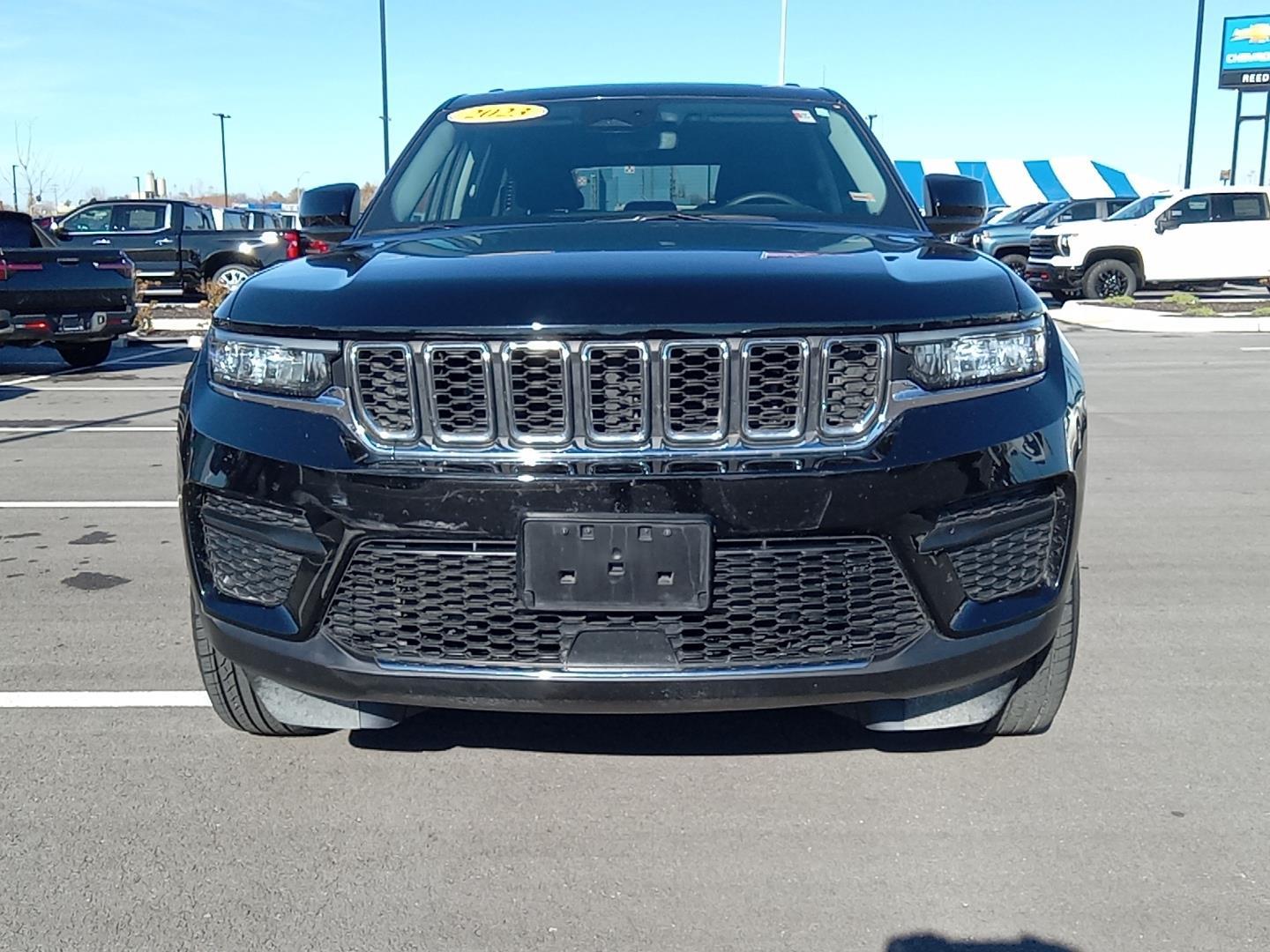 2023 Jeep Grand Cherokee Laredo 15