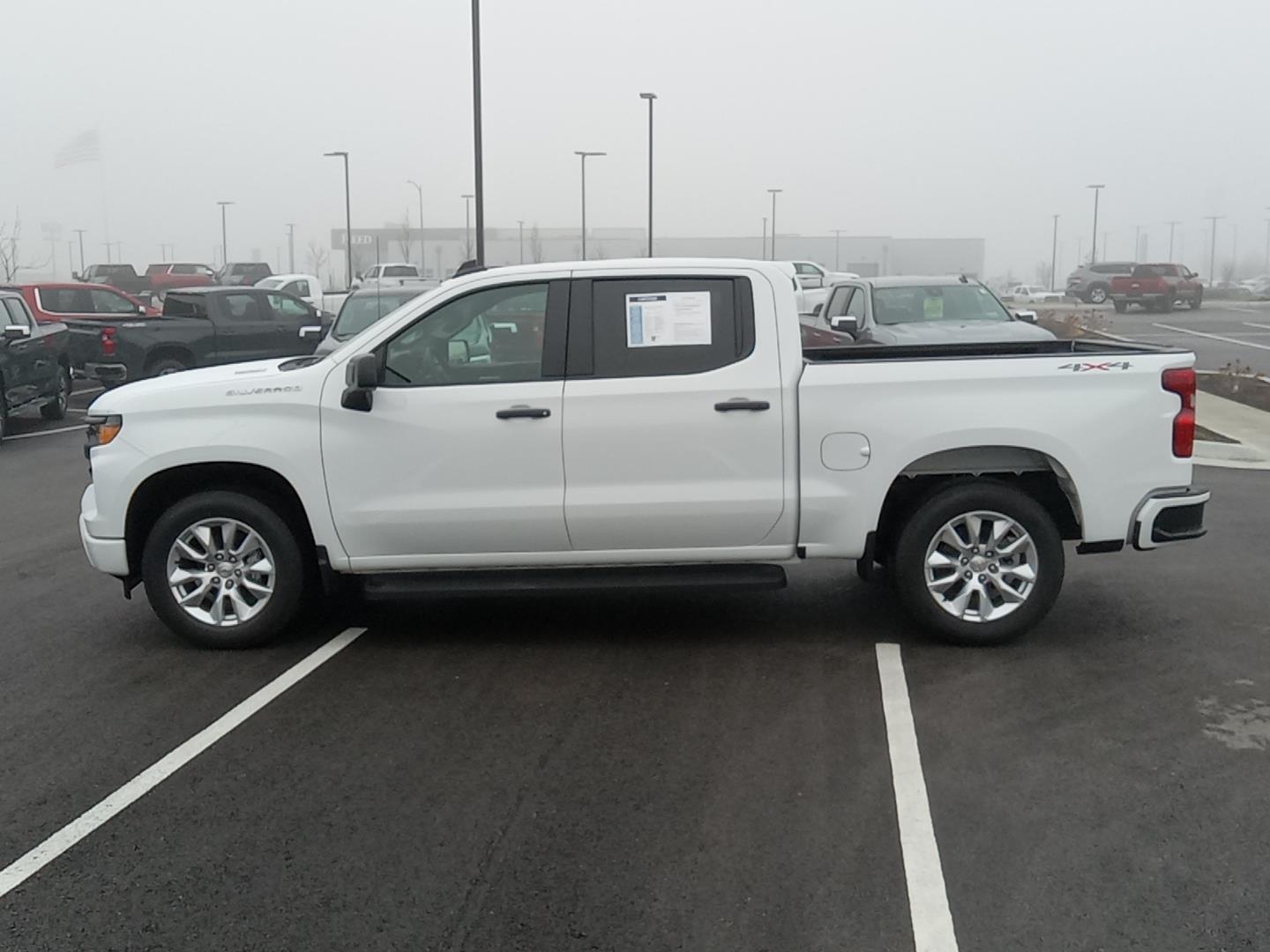 2025 Chevrolet Silverado 1500 Custom 2