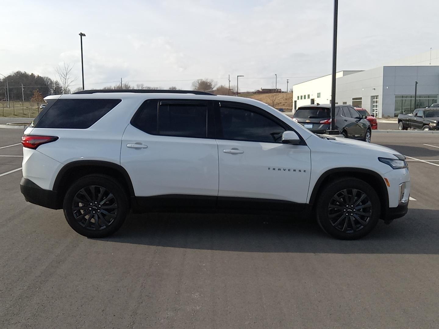 2023 Chevrolet Traverse RS 3