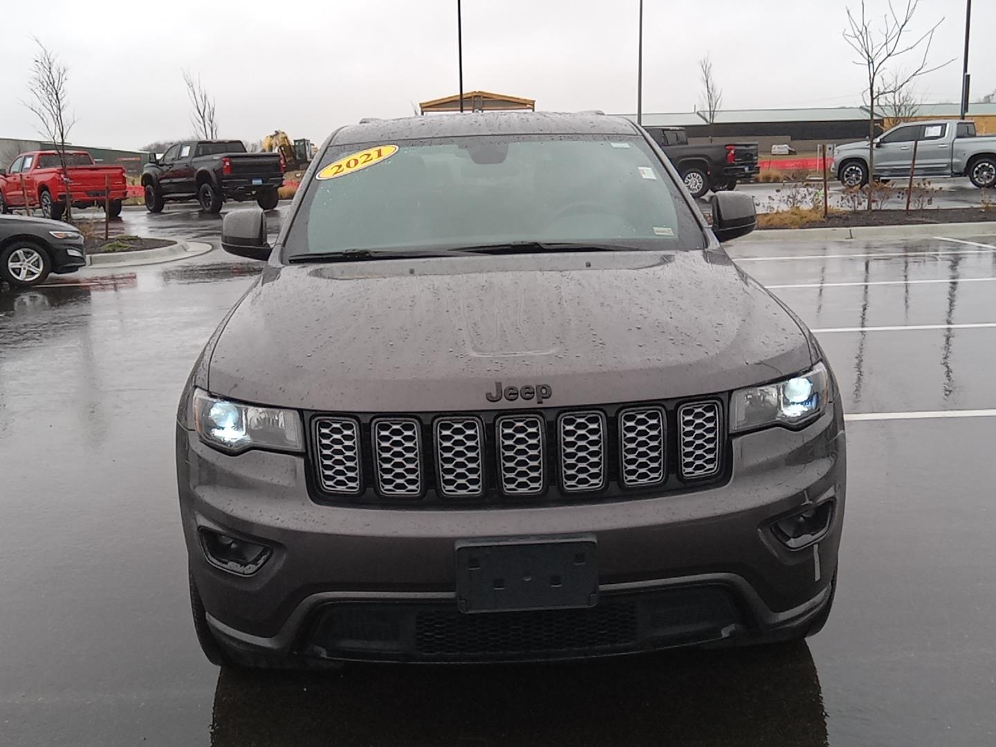 2021 Jeep Grand Cherokee Laredo X 18