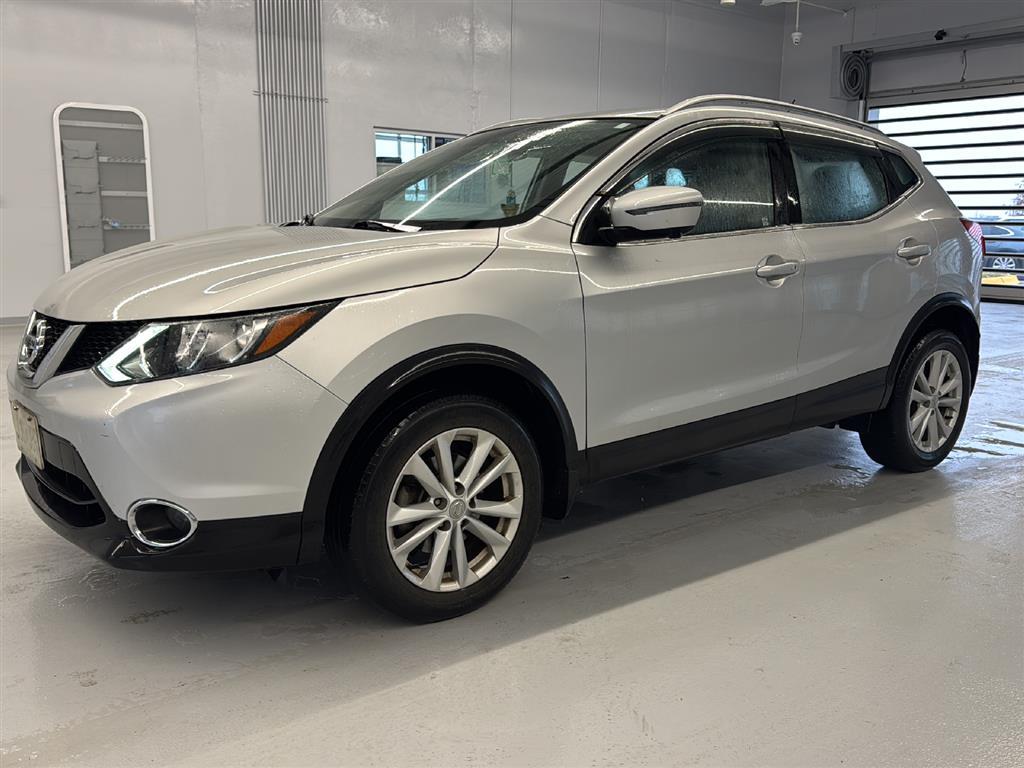 2017 Nissan Rogue Sport SV 3