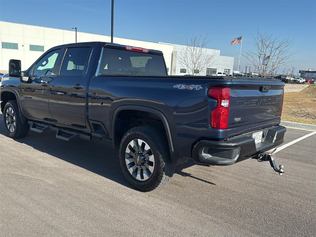 2022 Chevrolet Silverado 2500HD Custom 4