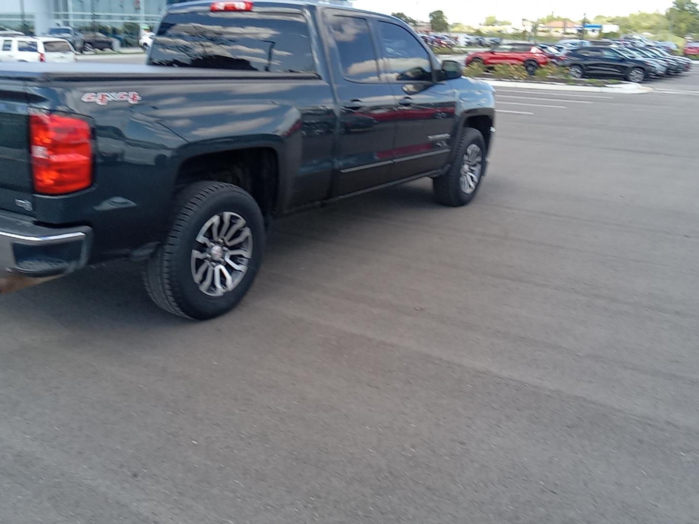 2017 Chevrolet Silverado 1500 LT 18