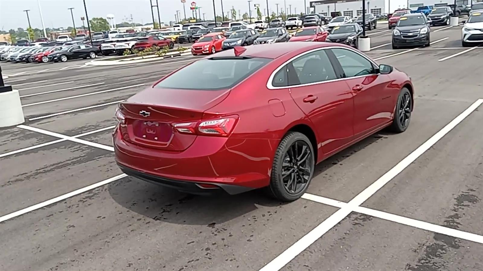 2025 Chevrolet Malibu LT 8