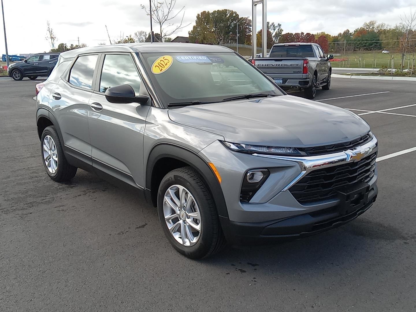 2025 Chevrolet Trailblazer LS 21