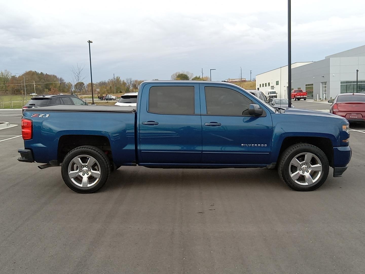 2018 Chevrolet Silverado 1500 LT 19