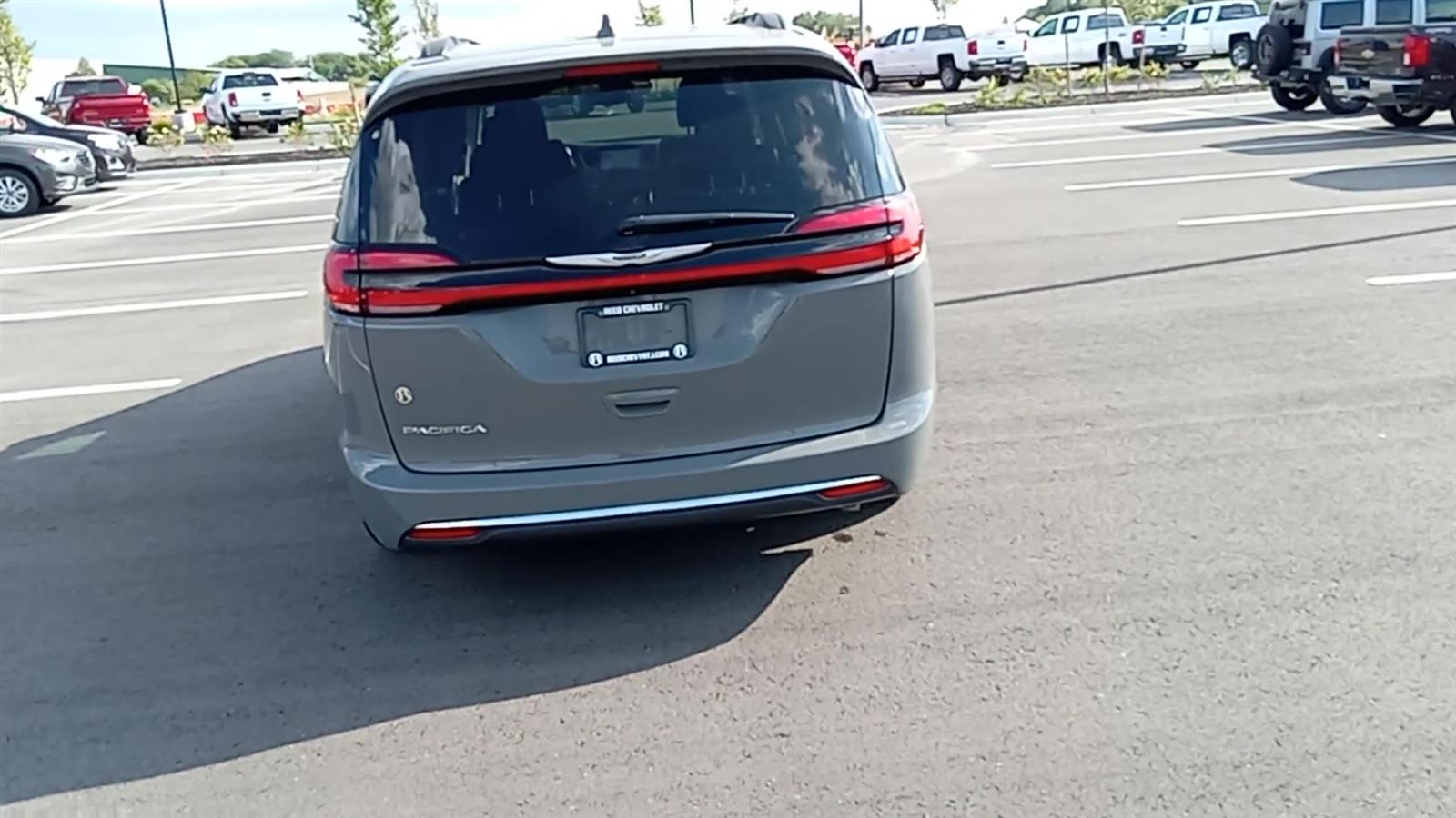 2022 Chrysler Pacifica Touring L 7