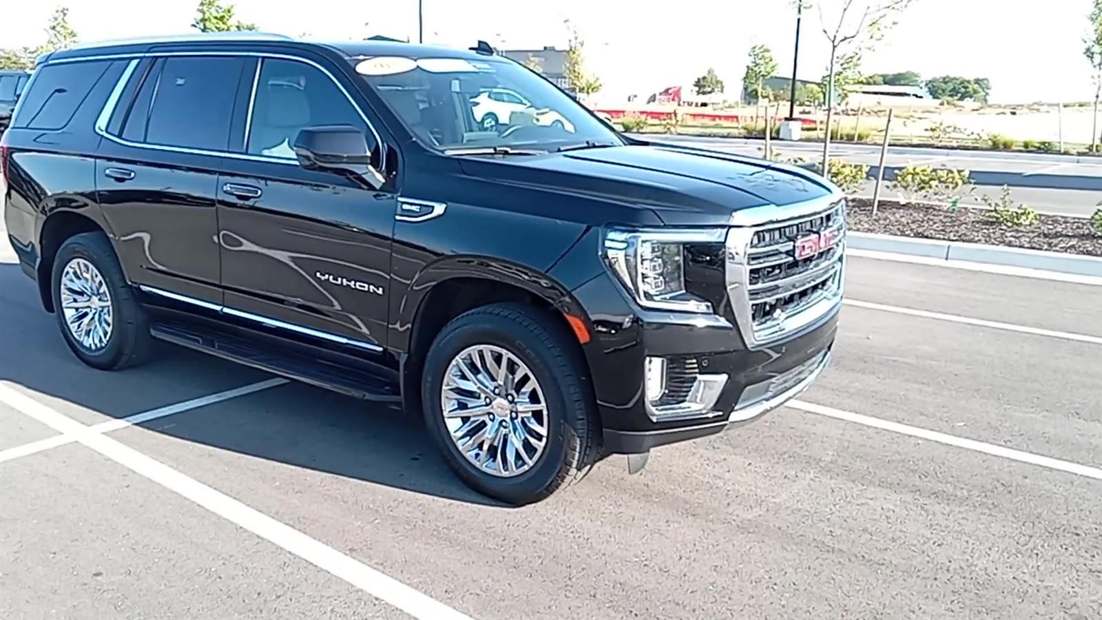 2022 GMC Yukon SLT 2