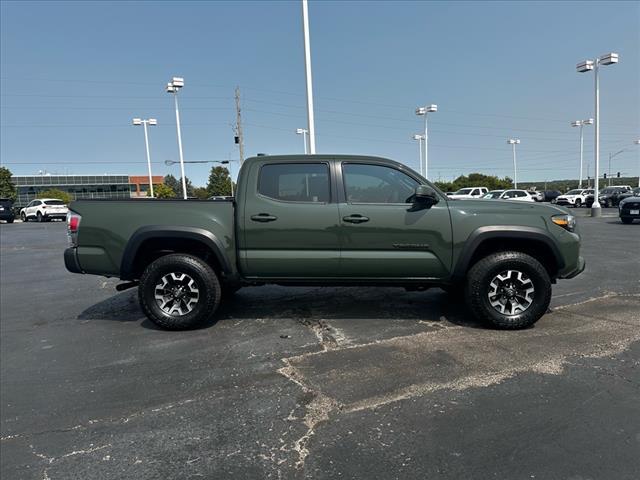 2022 Toyota Tacoma 4WD TRD Off Road 2