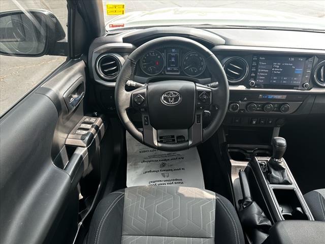 2022 Toyota Tacoma 4WD TRD Off Road 9